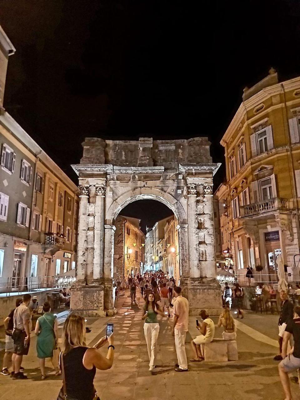 Appartamento Popovic Pola Esterno foto